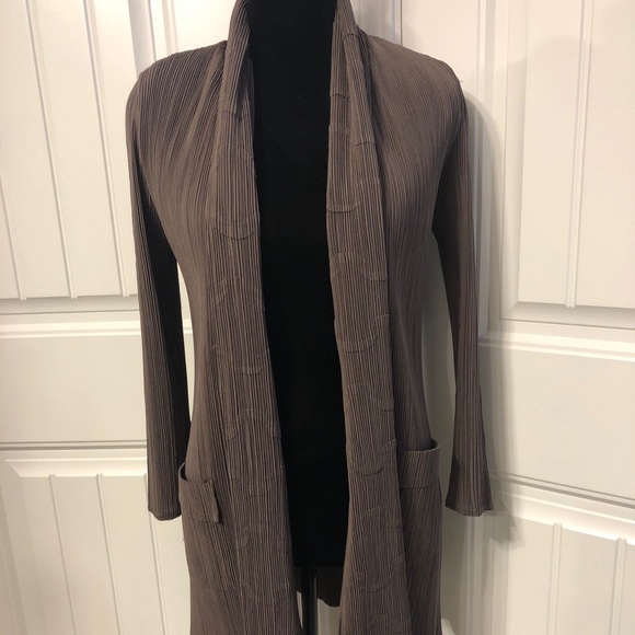 SOLD  Gray Crepe Duster Jacket - S/M - Picture 1 of 5